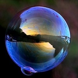 Zdroj obrázku: Wikipedia http://en.wikipedia.org/wiki/Soap_bubble